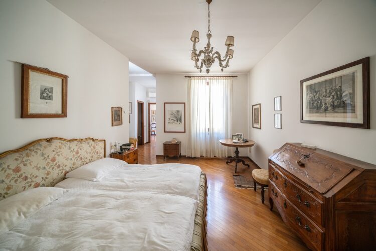 Bianchini 007 1785142669 gallery 750x500